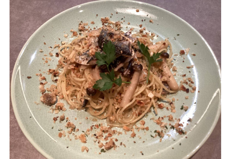 秋刀魚とキノコのパスタ
